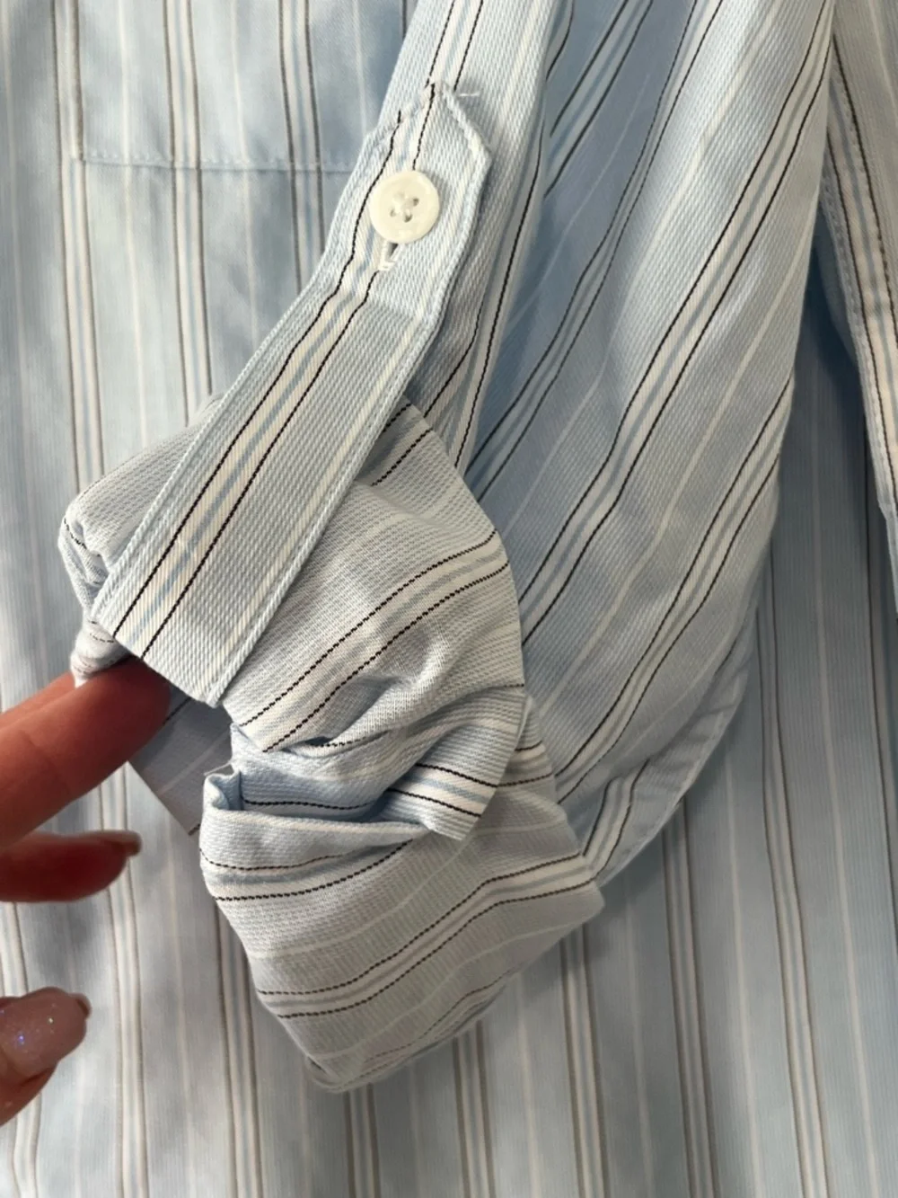 Levi's Light Blue & White Striped Button-Down Shirt - Picture 4 of 9